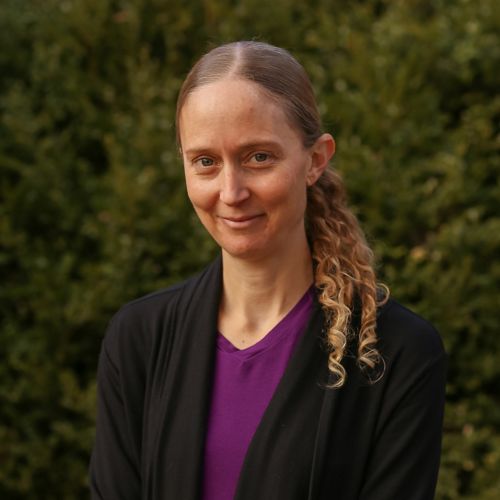 Headshot of Rebecca Benner.