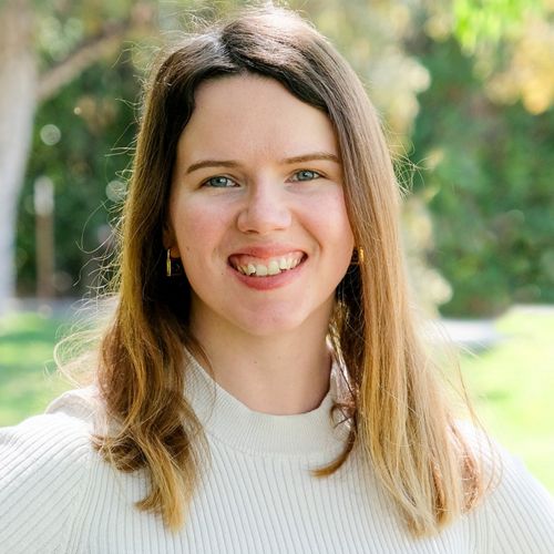 Rebecca Humphries headshot.