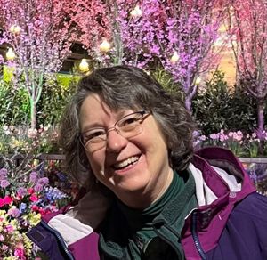 A headshot of Robin Spurlino.