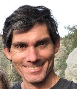 Headshot Ryan Bidwell