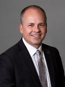 Representative Tim Hawkes headshot.