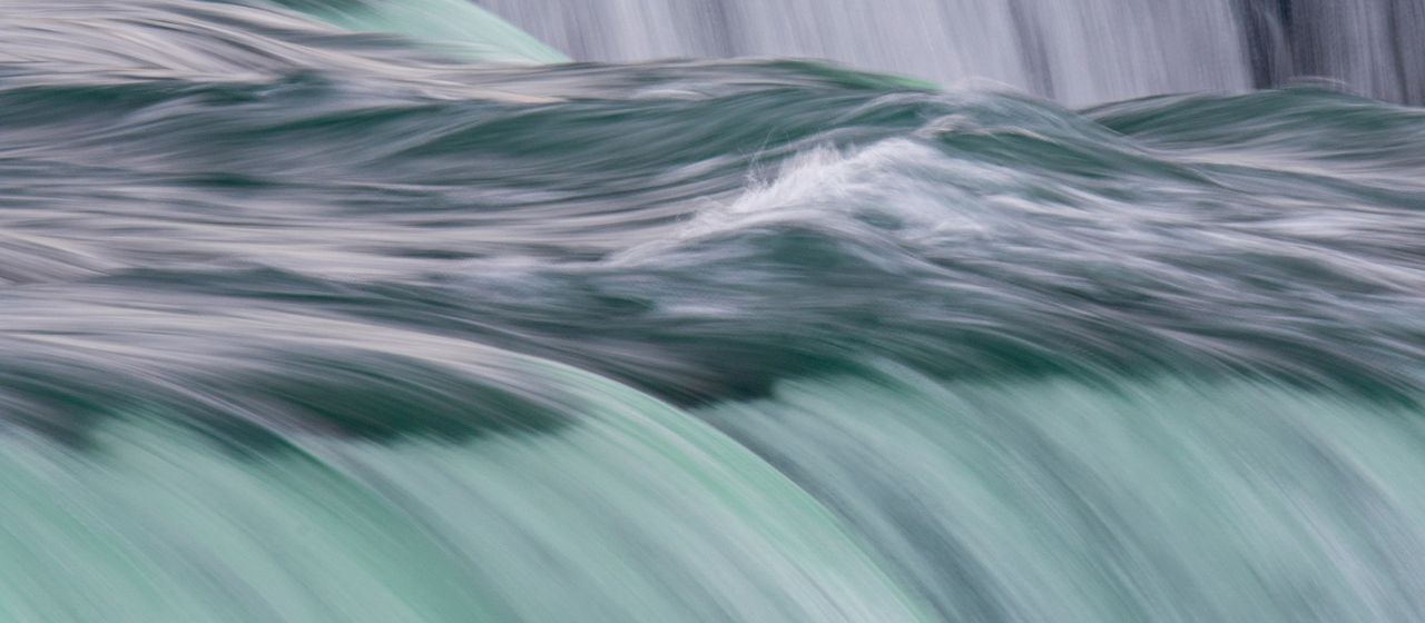 A zoomed in water picture of Niagara Falls.