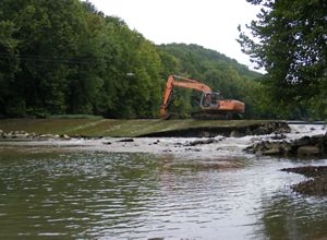 Roaring River dam before removal.