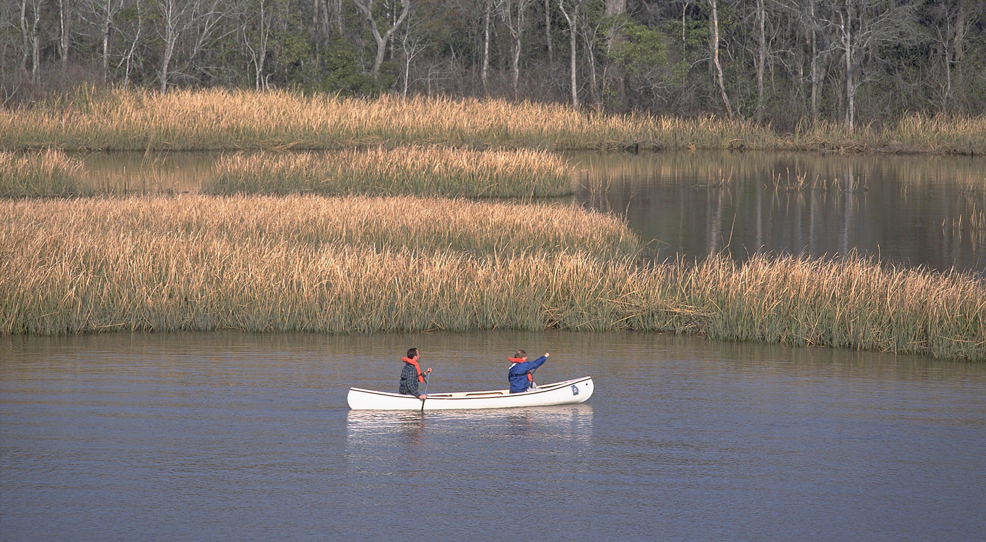 Canoeists on the Altamaha River in Georgia. TNC has protected thousands of acres in the lower Altamaha River watershed in partnership with many agencies and organizations.