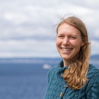 Emily Howe headshot.