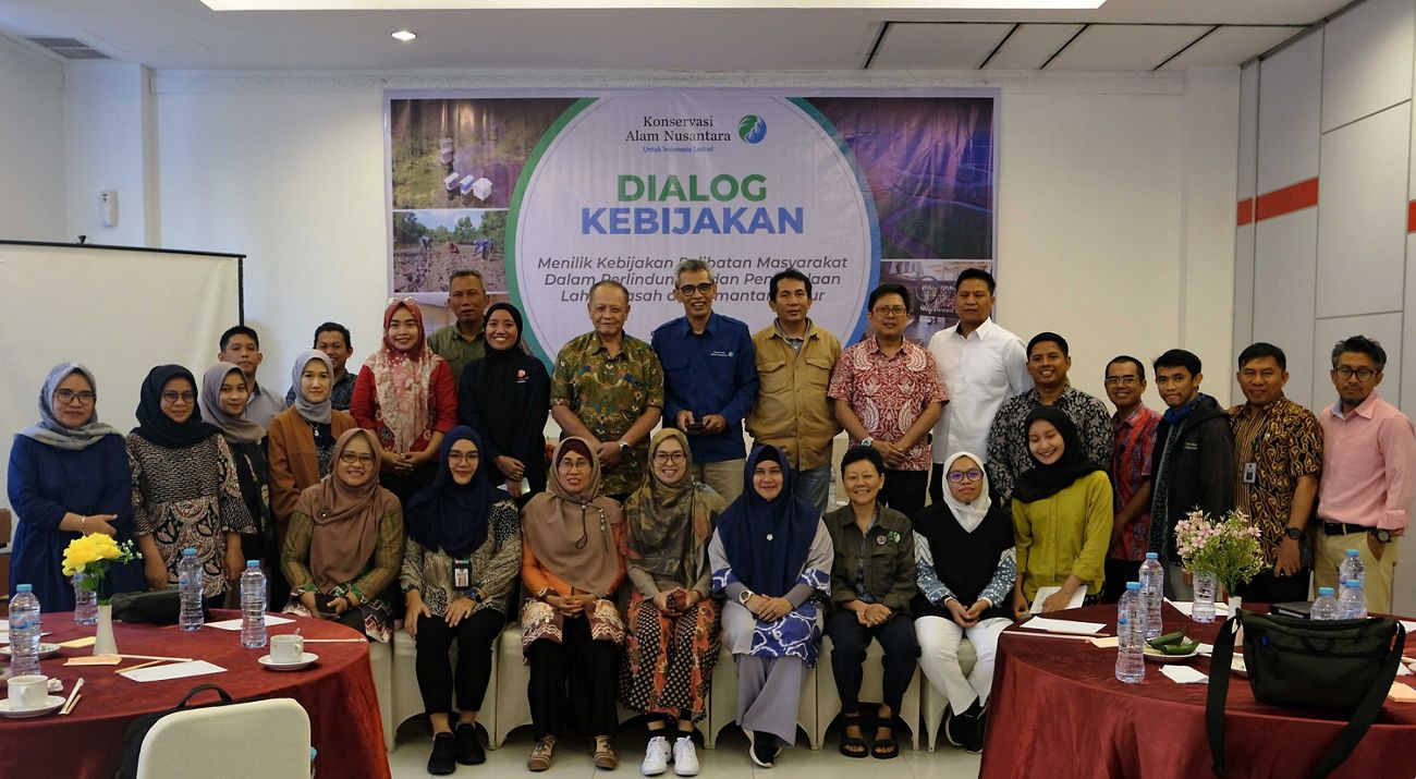 Dialog Kebijakan