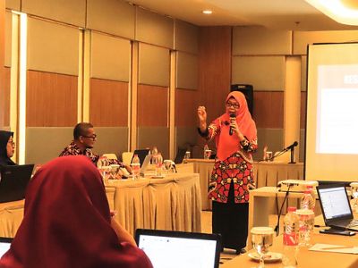 Diskusi Tim Penyusun Modul P5 merumuskan dua tema terkait ekosistem mangrove, yaitu gaya hidup berkelanjutan dan kewirausahaan (22/11/22).