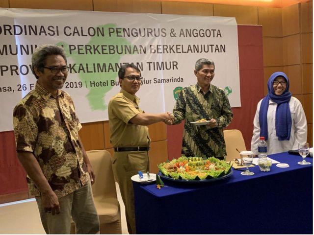 Koordinasi calon pengurus dan anggota Komunikasi Perkebunan Berkelanjutan Provinsi Kalimantan Timur.