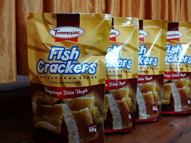 Simba Fish Crackers produced by the Padatimu To'asoki Group.