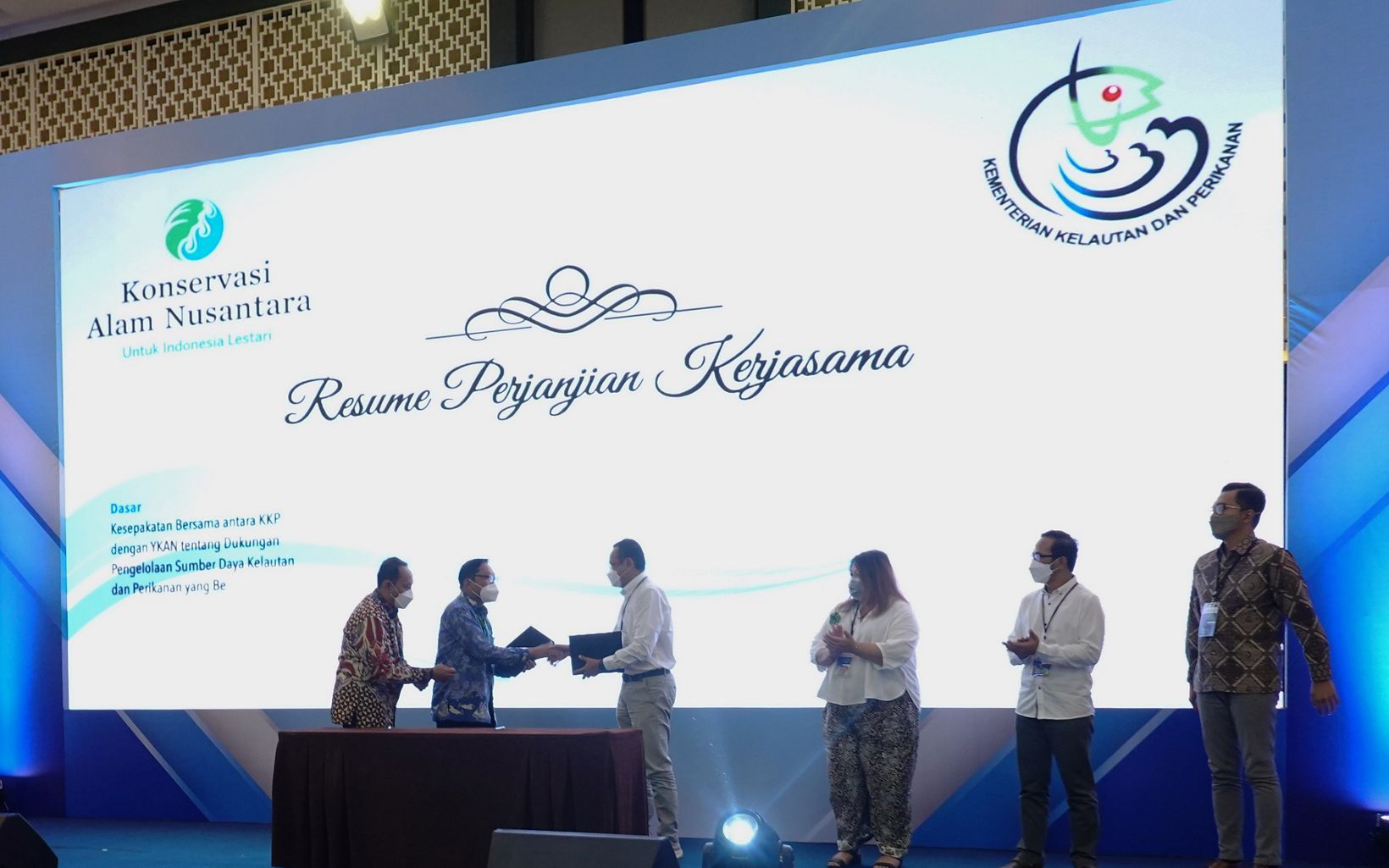 Perjanjian Kerjasama Kesepakatan bersama KKP dan YKAN tentang dukungan pengelolaan sumber daya kelautan dan perikanan yang berkelanjutan © Nugroho Arif Prabowo