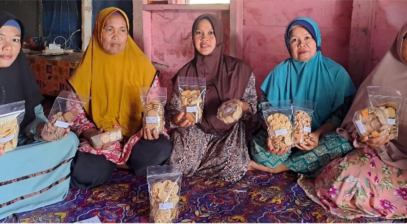 Ibu-ibu bimbingan YKAN