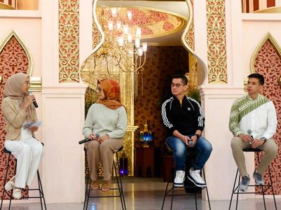Para narasumber dalam Dialog Konservasi peringatan Earth Hour.