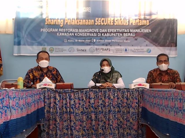 Marine and Fisheries Department of Berau Regency, supported by YKAN, BRPBAP3 KKP, andLEMSA  held the “First Cycle of SECURE Implementation Workshop” meeting on March 30, 2022.