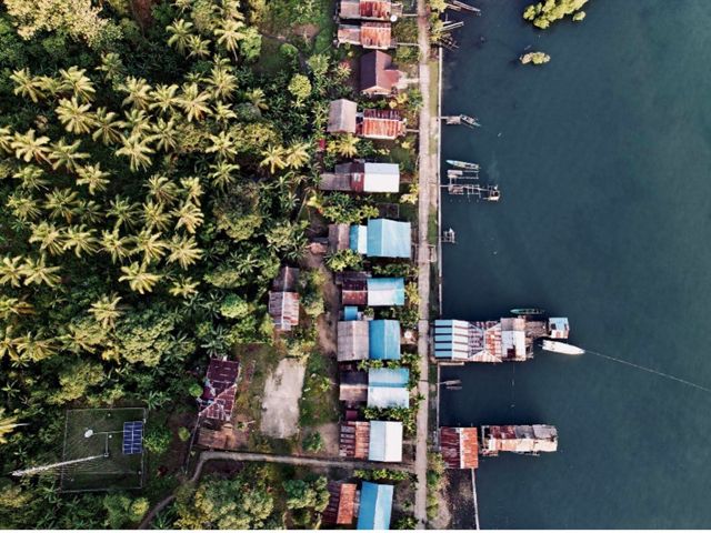 Pemandangan Kampung Kapatcol dari ketinggian.