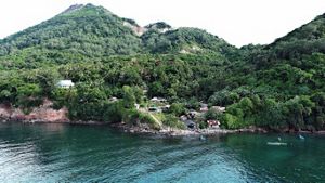 Pulau Serua di laut Banda, Maluku